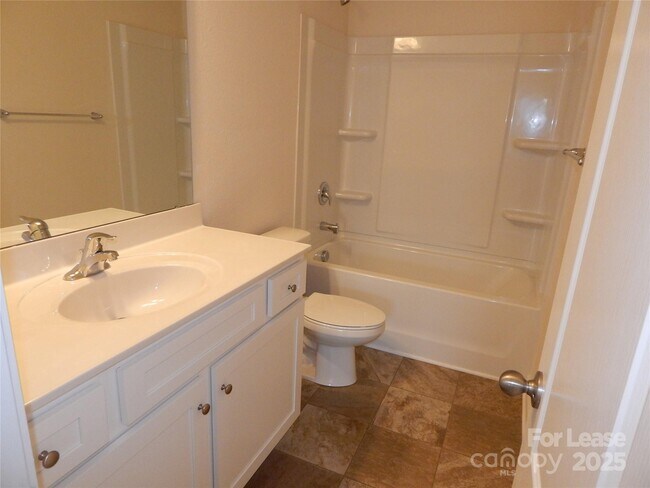 Building Photo - 6036 Loy Ct