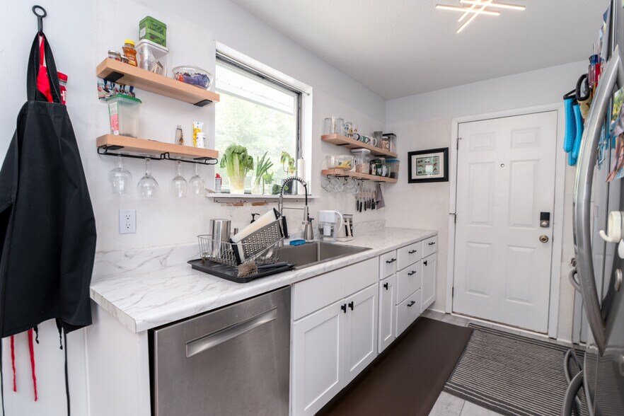 Building Photo - 1101 Kitt Pl