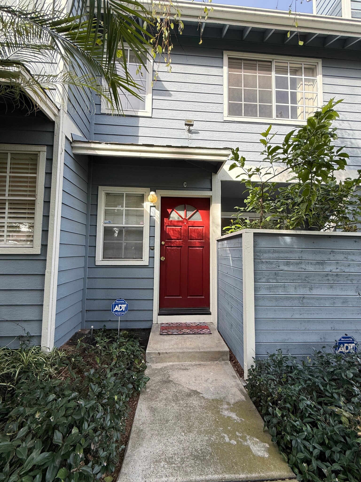 Building Photo - 26145 Frampton Ave