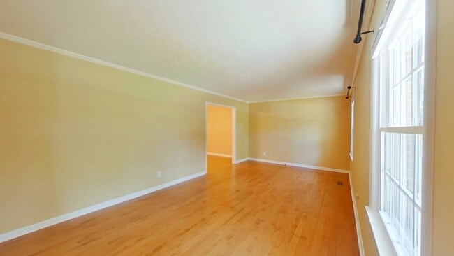 Building Photo - 3314 Jura Dr