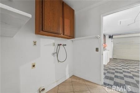 Building Photo - 937 N Greenpark Ave