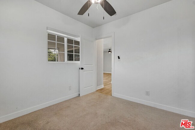 Building Photo - 713 W 118th St