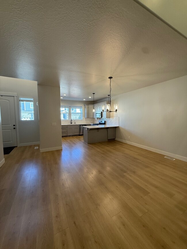 Building Photo - 4239 W 1960 N