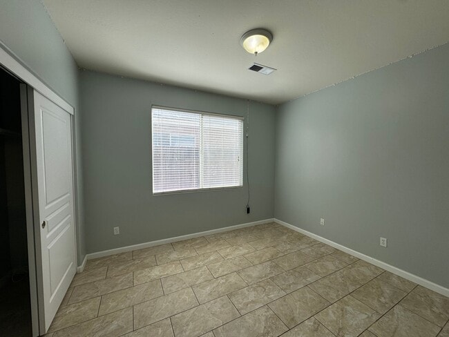 Building Photo - 5306 Challenger Ave