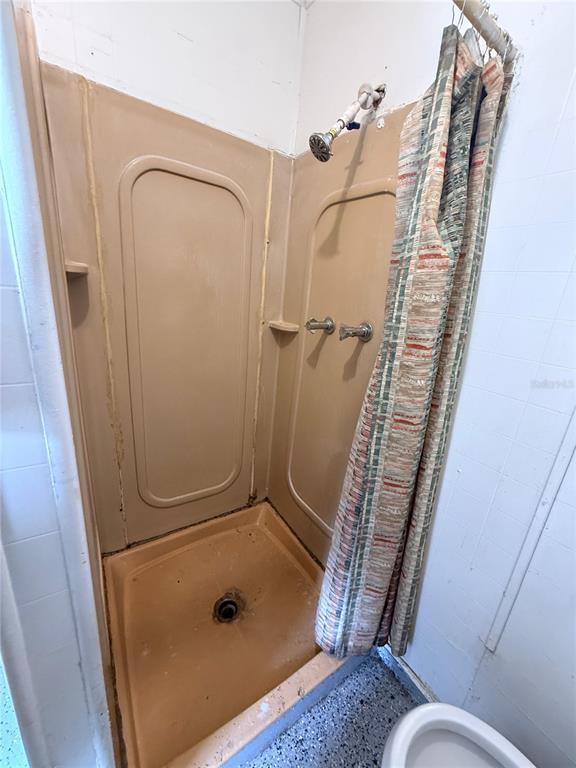 Building Photo - 1949 E Duval St