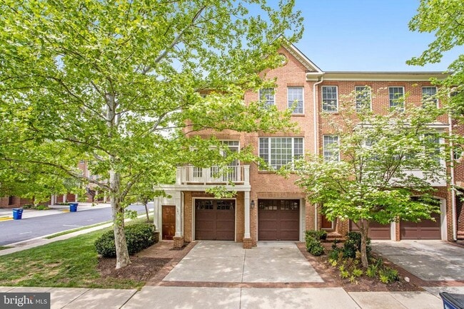 Primary Photo - 141 Herndon Mill Cir
