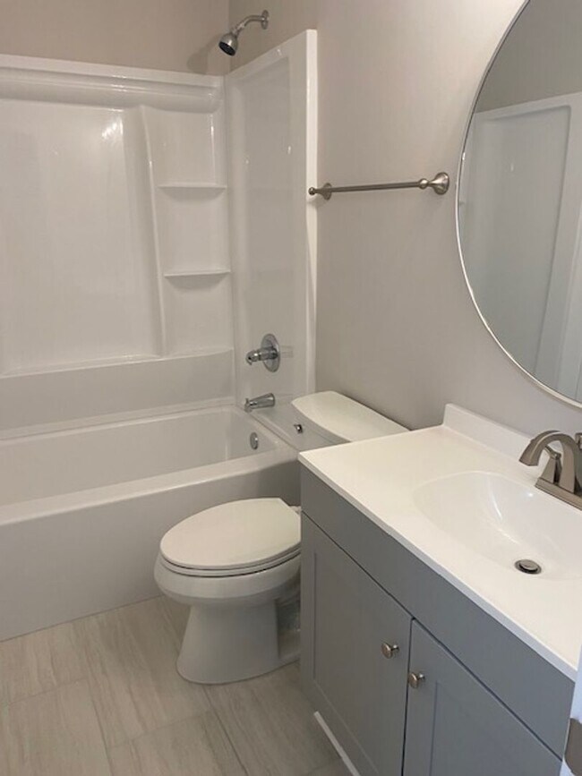 Building Photo - 575 Countrytown Dr