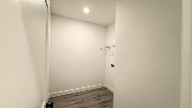 Building Photo - 2332 W Newhope Ln