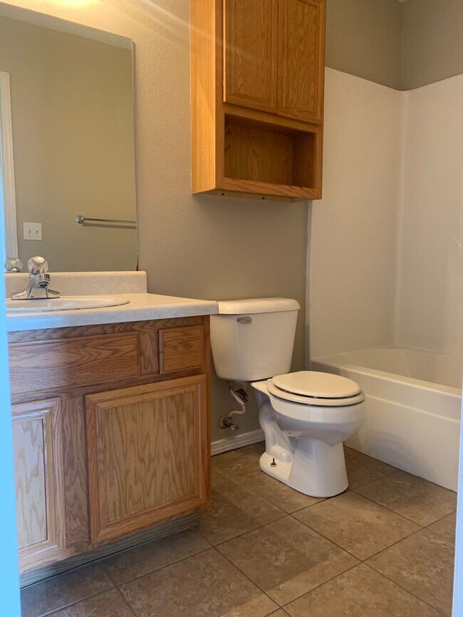 Building Photo - 277 Christy Ln