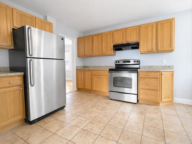 Building Photo - 7 Judson St