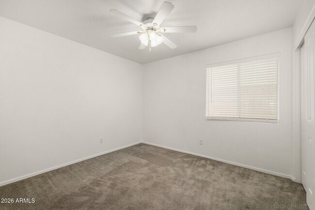 Building Photo - 16243 N Oachs Dr