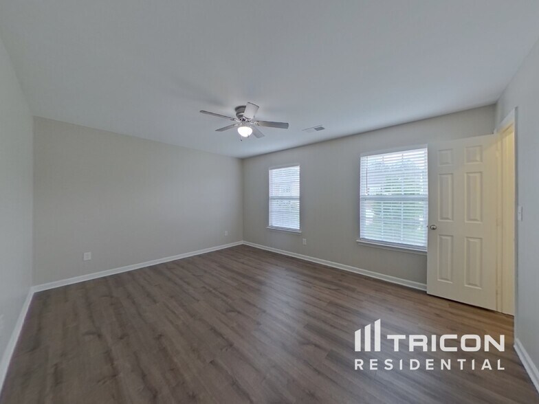 Building Photo - 2496 Ivy Creek Frd