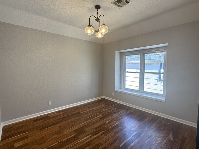 Building Photo - Corner-lot home in the desirable Cooper Creek
