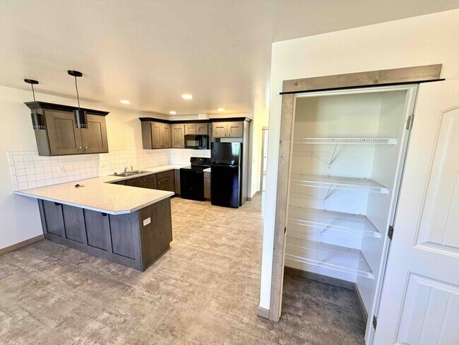 Building Photo - 1048 Enterprise Dr