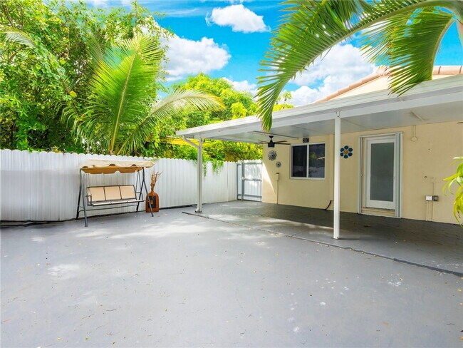 Building Photo - Northwest 58th Court, Miami, FL 33126 - 3 BR 2 BA single-family home