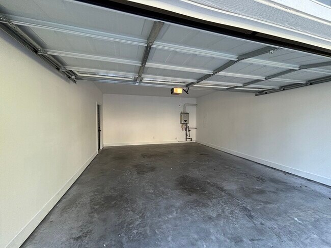 Building Photo - 510 Marlboro Ave