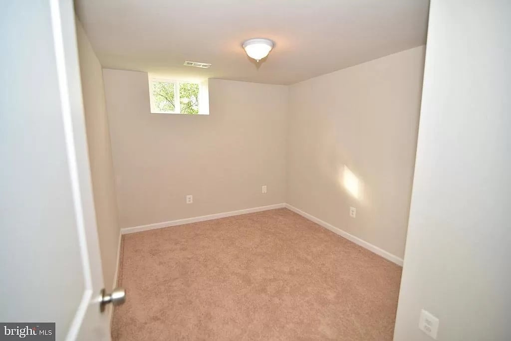 Building Photo - 6900 Lansdale St