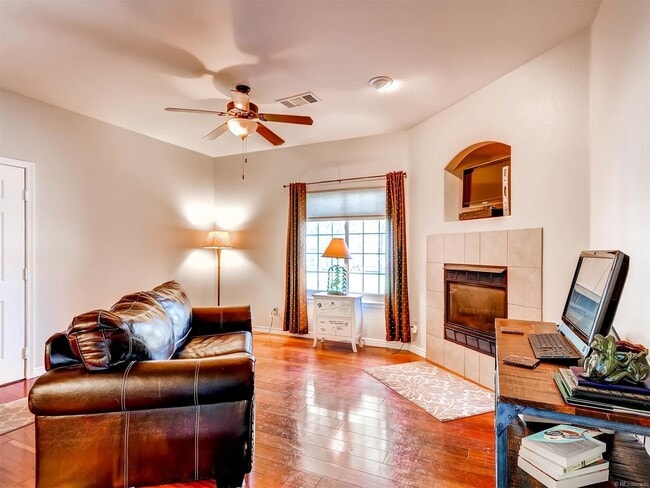 Building Photo - 8671 E Dry Creek Rd