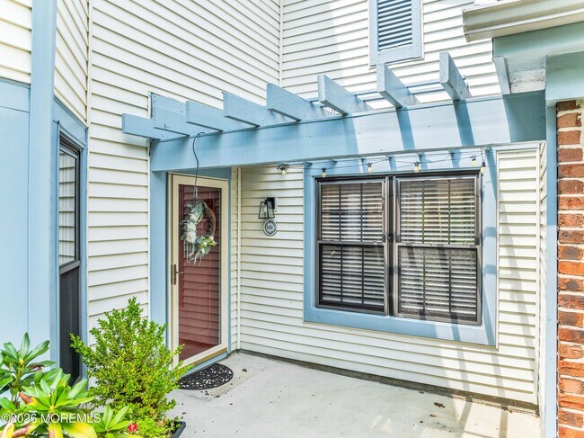 Building Photo - 141 Old Orchard Ln
