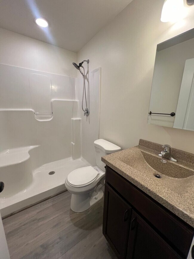 Building Photo - RARE FIND!