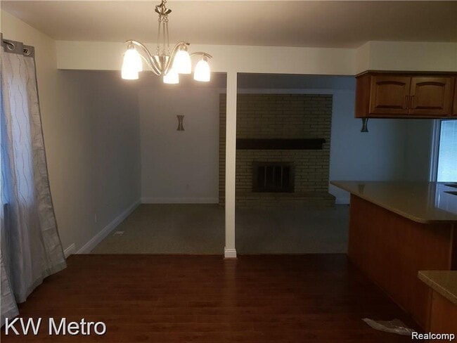 Building Photo - 5969 Slate Dr