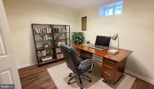 Building Photo - 178 Stonegate Dr