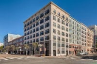 Building Photo - 445 Island Ave