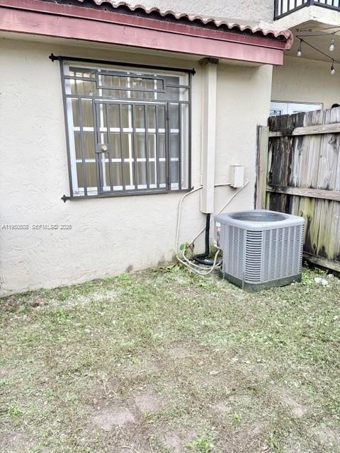 Building Photo - 6100 SW 130th Ave