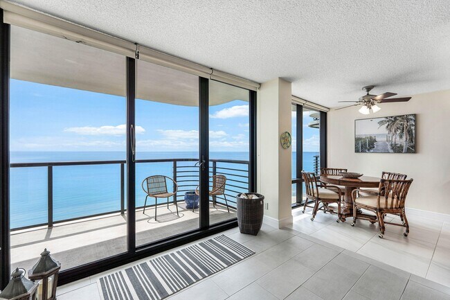 Building Photo - 250 S Ocean Blvd