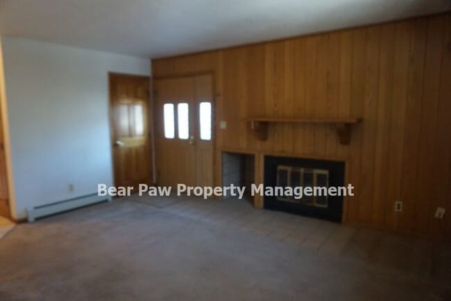 Building Photo - Great Duplex in North Evergreen!!