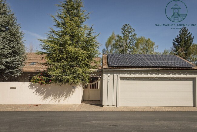 Building Photo - Custom Three Bedroom Carmel Valley Ranch Townhouse