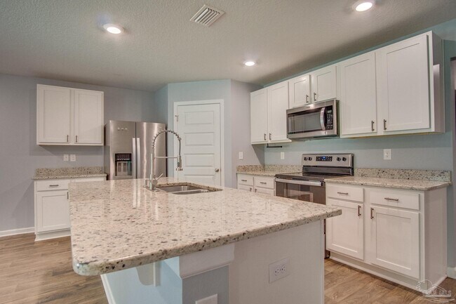 Building Photo - 7328 Lakeside Oak Ct