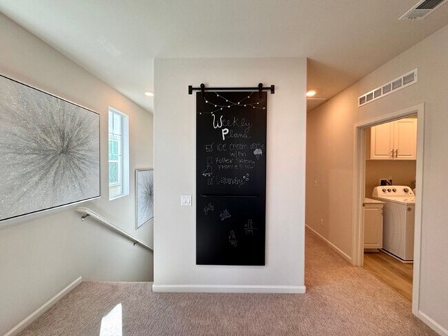 Building Photo - Brand New 4 Bedroom Home with Solar in Gat...