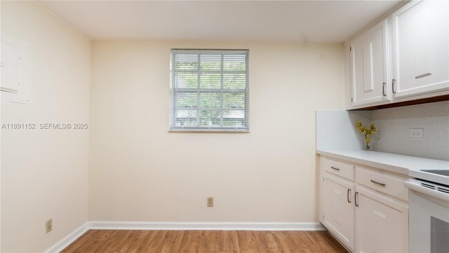 Building Photo - 7554 Stirling Rd