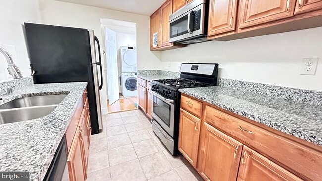 Building Photo - 4600 Duke St