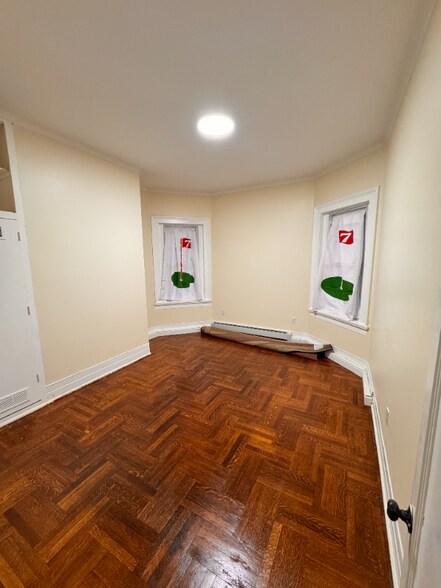 Building Photo - 630 Jefferson Ave