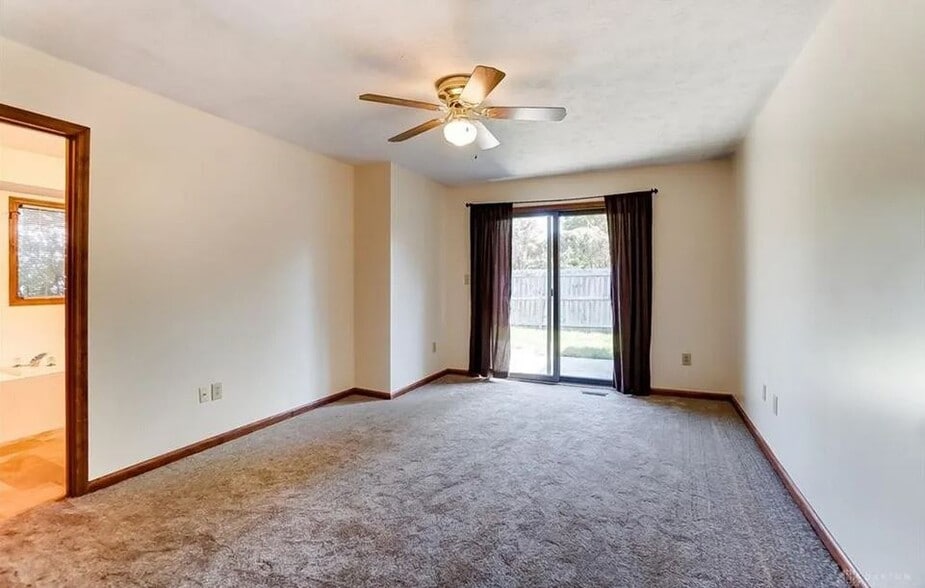 Master Bed - 451 S Wolf Creek Pike