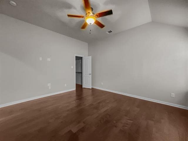 Building Photo - 3205 Ridgeway Dr