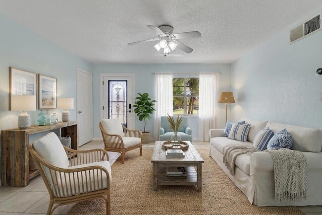 Building Photo - 2145 5th St