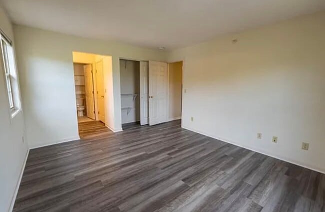 Building Photo - 134 N Rdg Dr