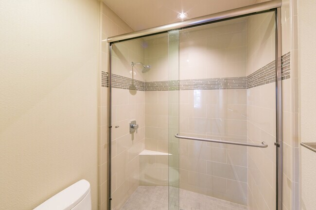 Building Photo - 880 Meridian Bay Ln