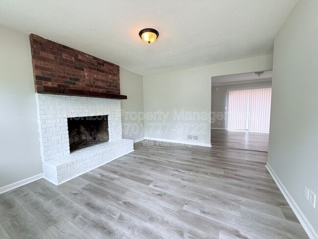 Building Photo - 5035 Merlin Dr