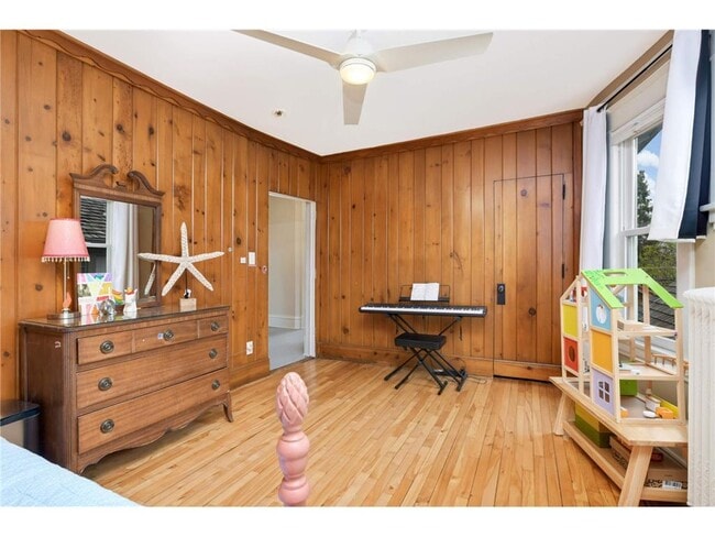 Building Photo - 749 Linwood Ave