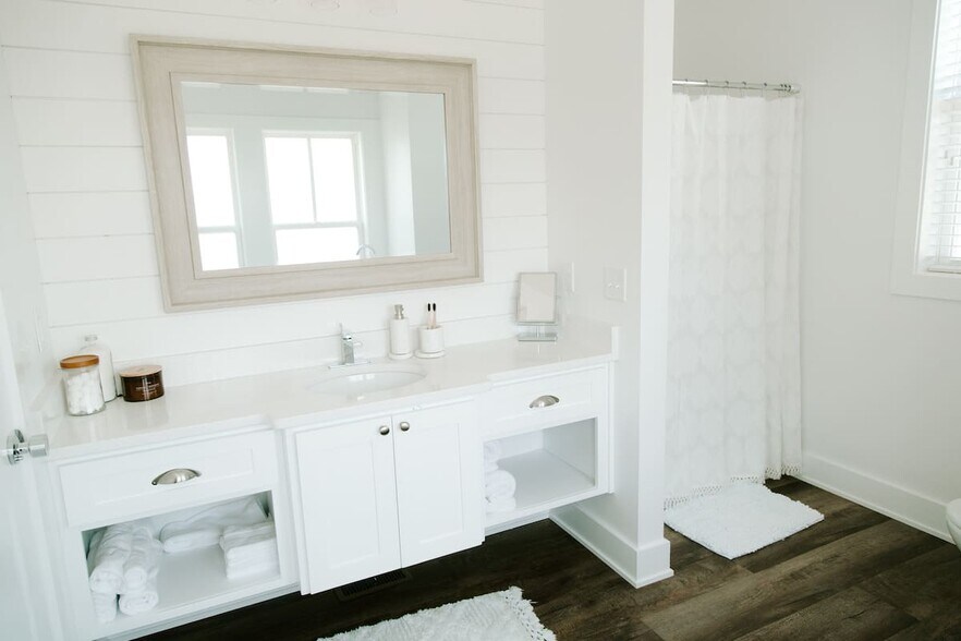 Building Photo - 2119 Loretta Parker Lane