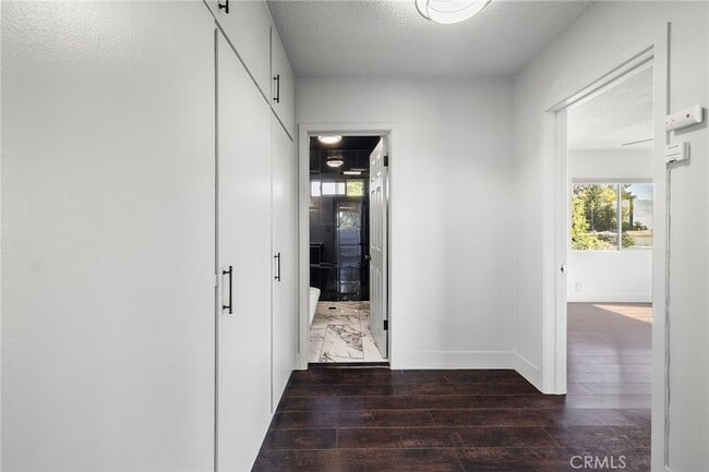 Building Photo - 3732 Dwiggins St