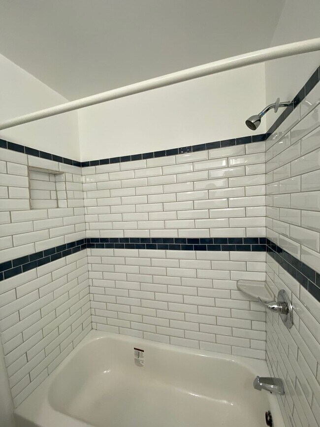 Building Photo - 383 Liberty St