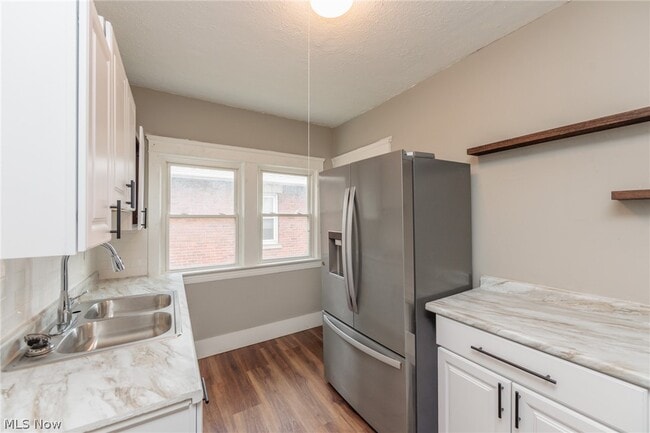 Building Photo - 1519 Ridgewood Ave