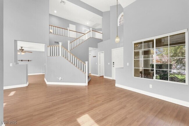 Building Photo - 2413 Rue De Bourdeaux