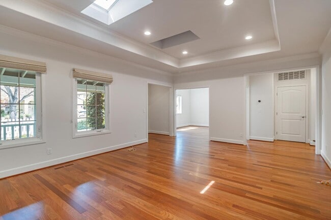 Building Photo - 130 Heather Ln