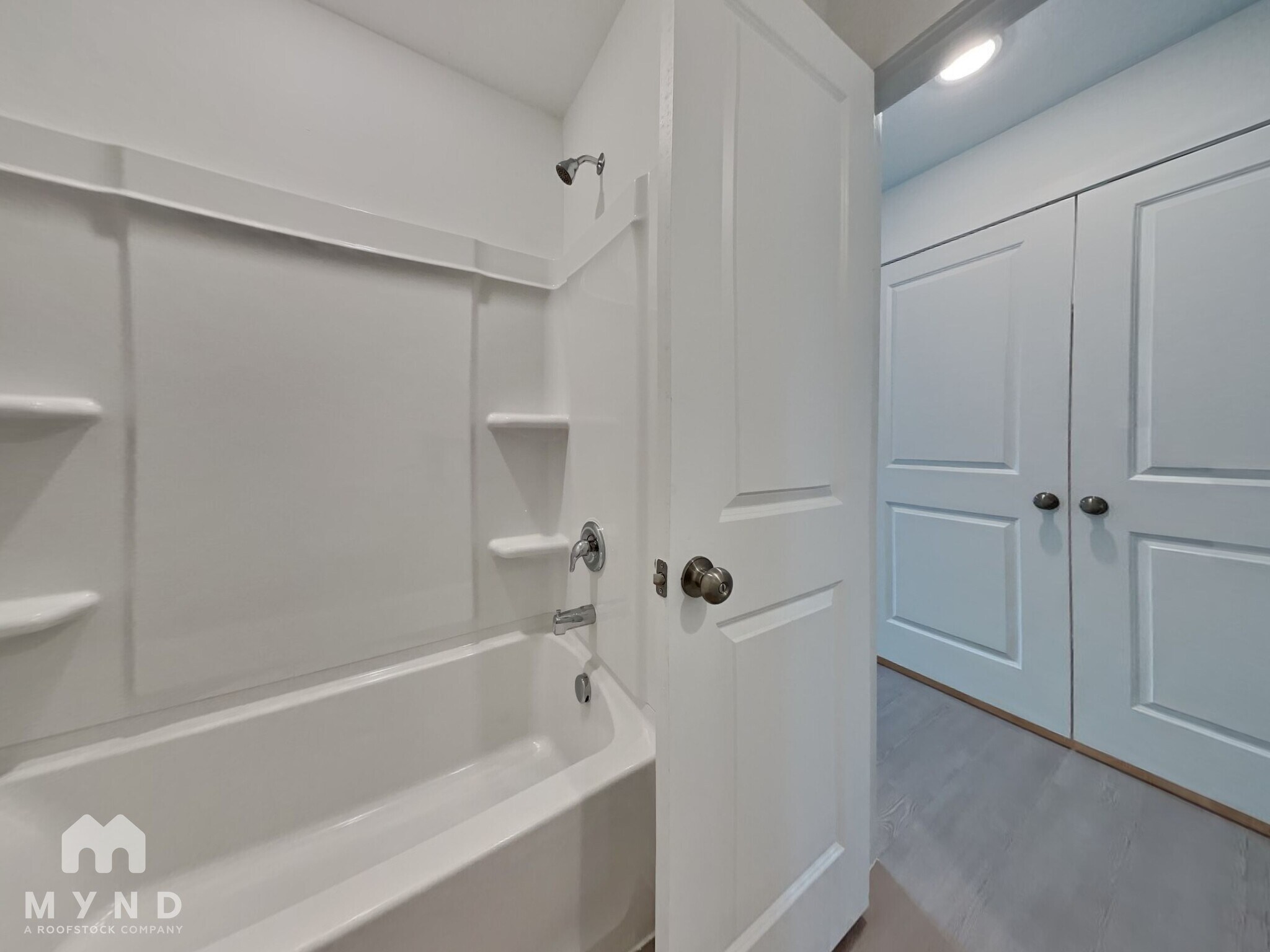 Building Photo - 415 Indian Blossom